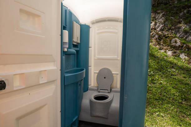 Portable Toilet Options We Offer in Sabetha, KS